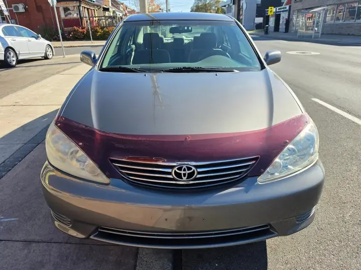 Toyota Camry 2005 photo 2