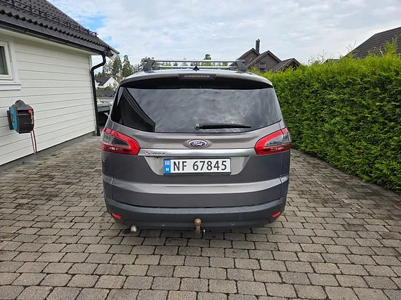 Ford S-Max 2014 photo 4