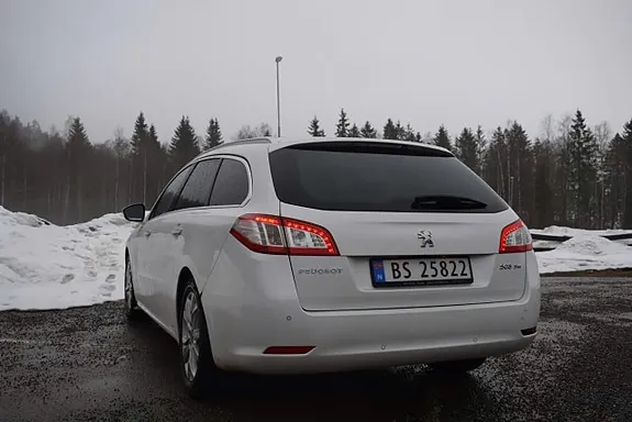 Peugeot 508 2011 photo 3