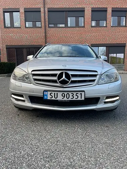 Mercedes-Benz C 200 D 2010 photo 2