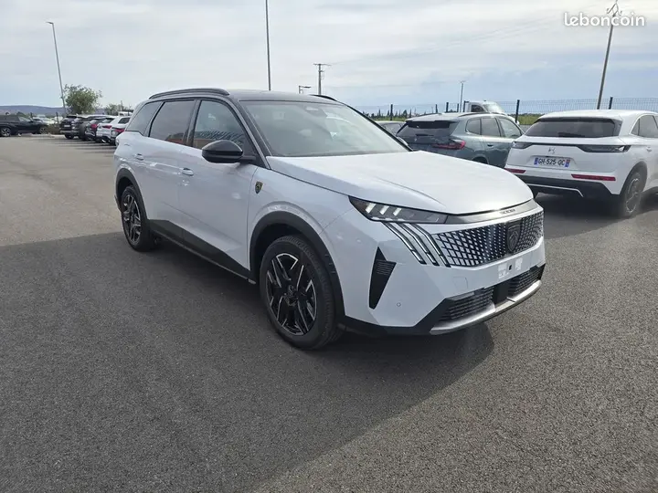 Peugeot 5008 2026 photo 3