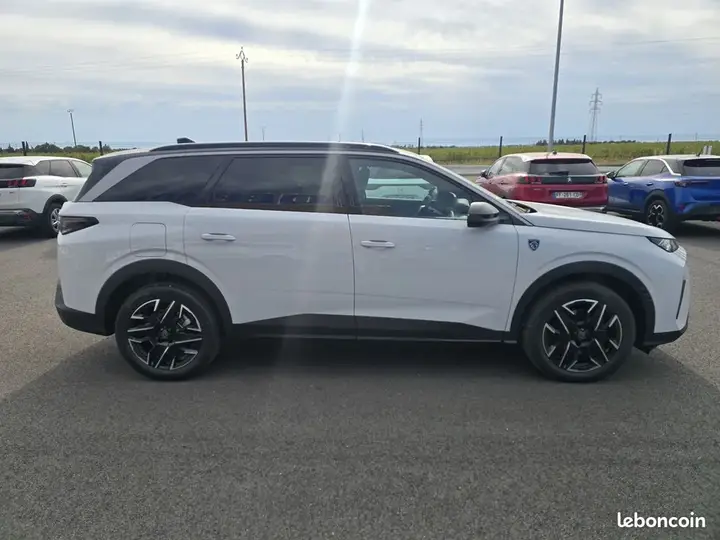 Peugeot 5008 2026 photo 4