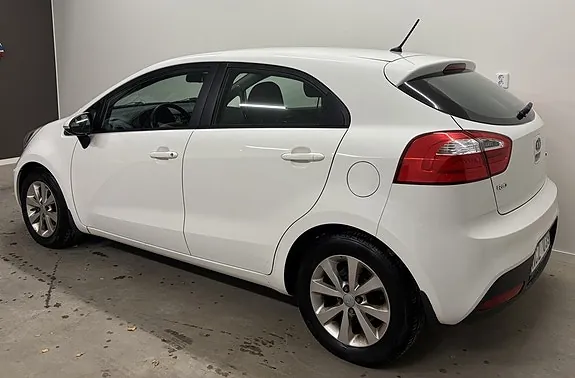 Kia Rio 2012 photo 3