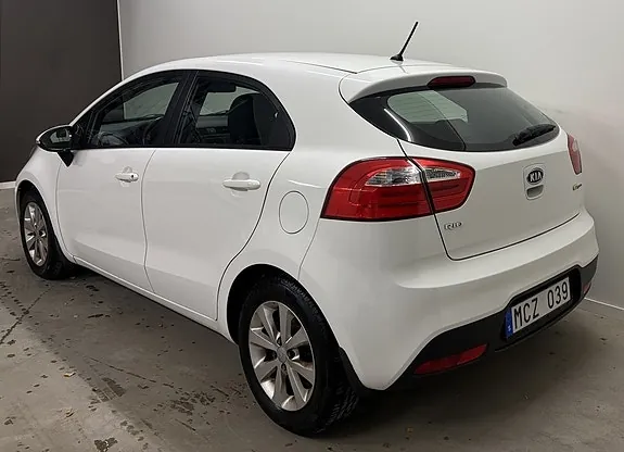 Kia Rio 2012 photo 5