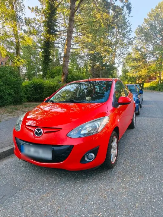 Mazda 2