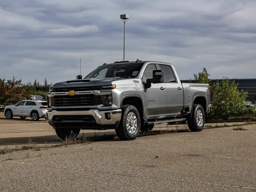 Chevrolet Silverado 2500 2024 photo 4