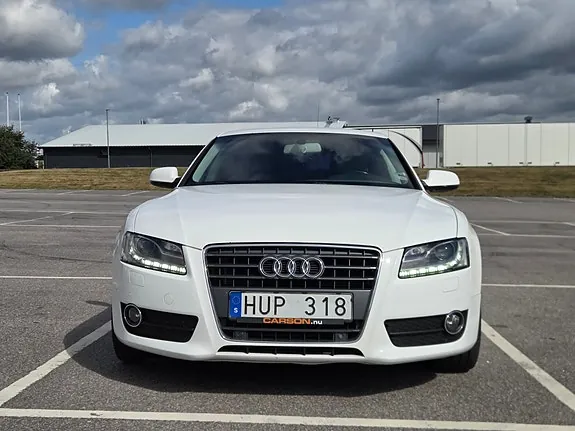 Audi A5 2011 photo 2
