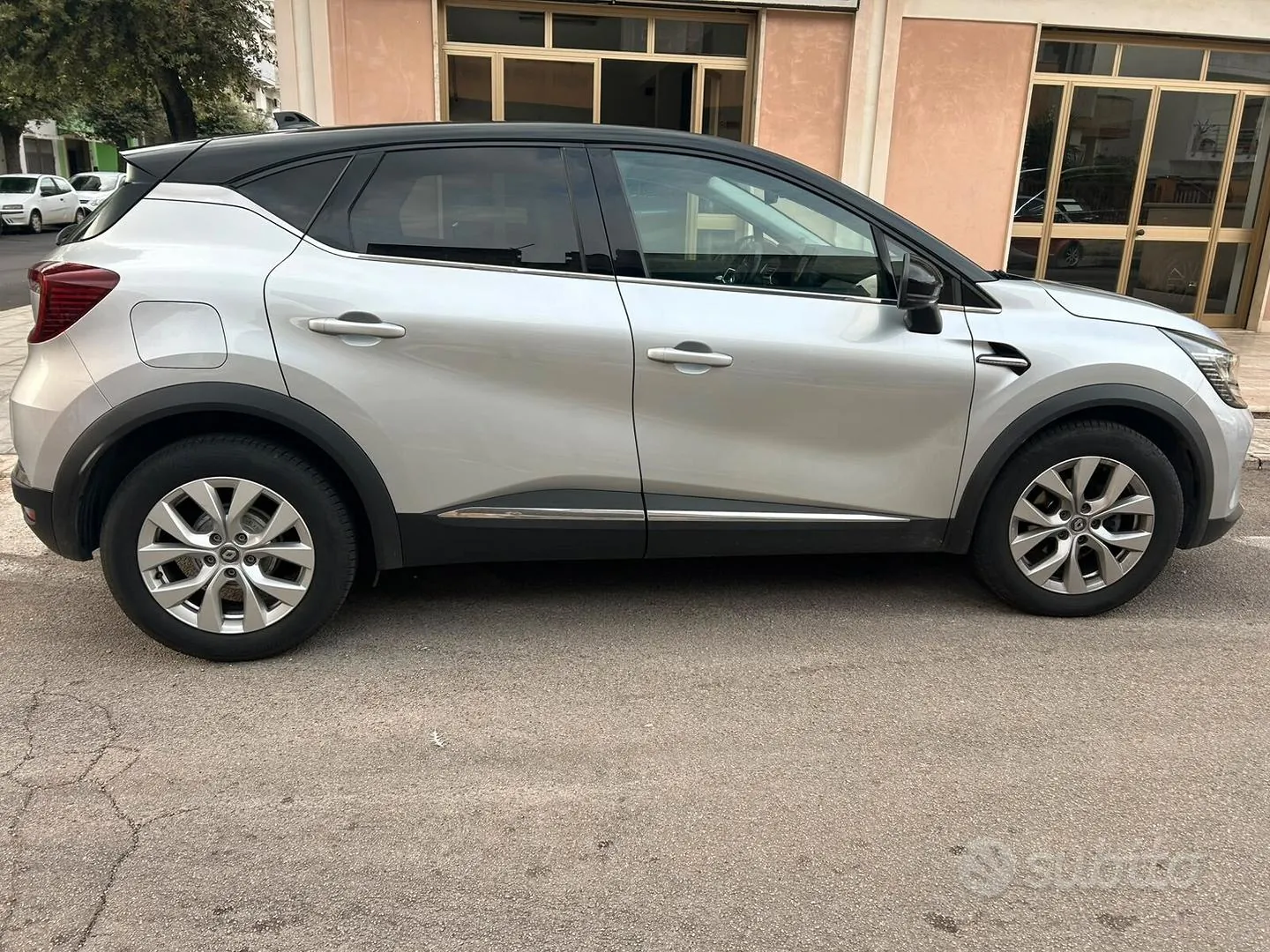 Renault Captur 2021 photo 2