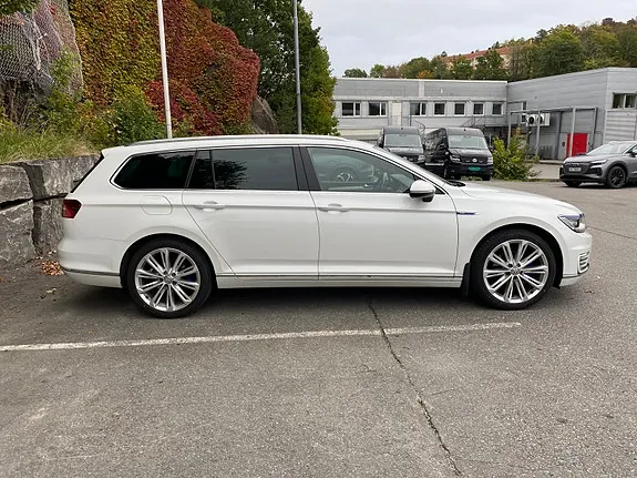 Volkswagen Passat 2017 photo 4