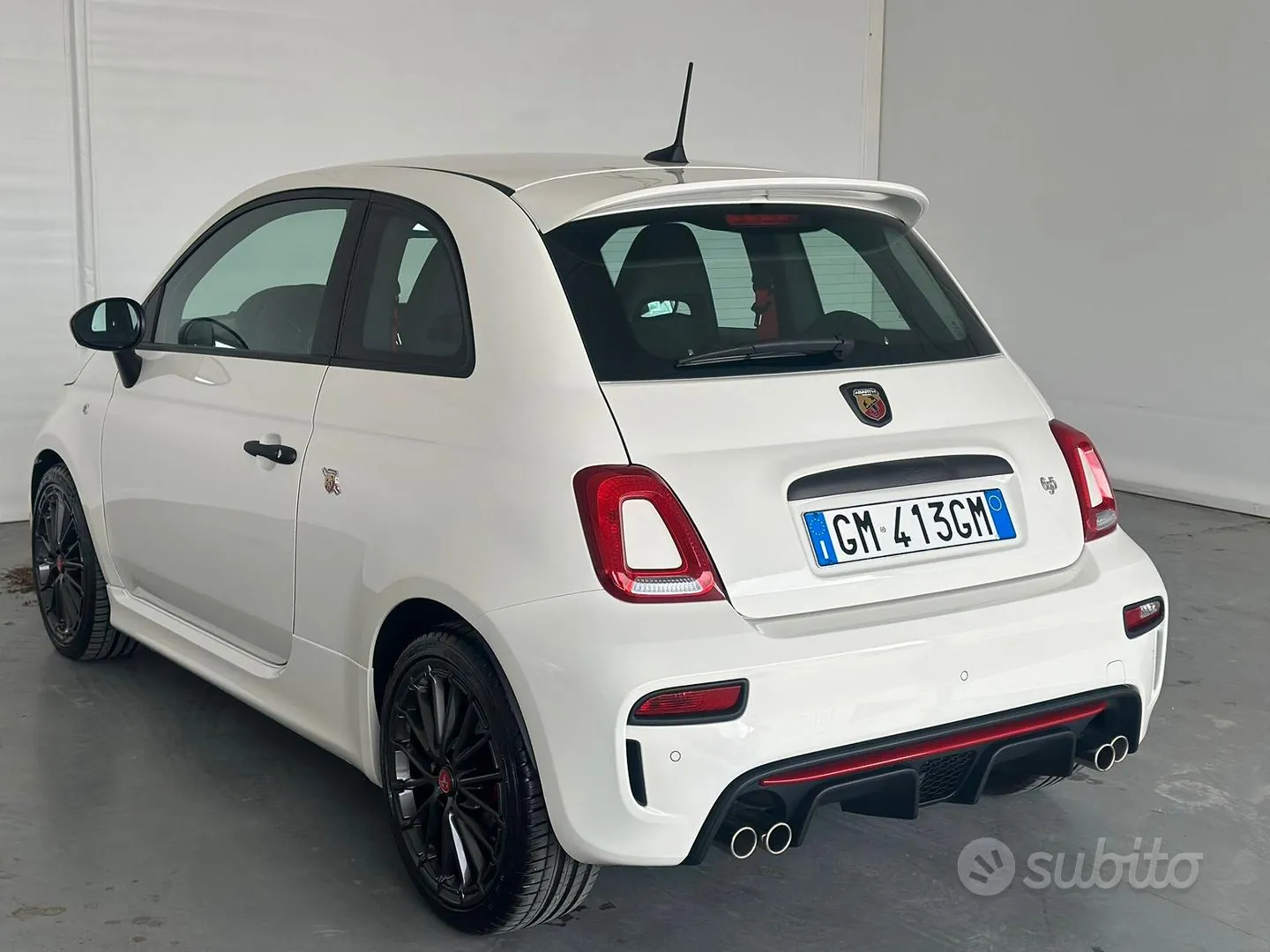 Abarth 695 2023 photo 4