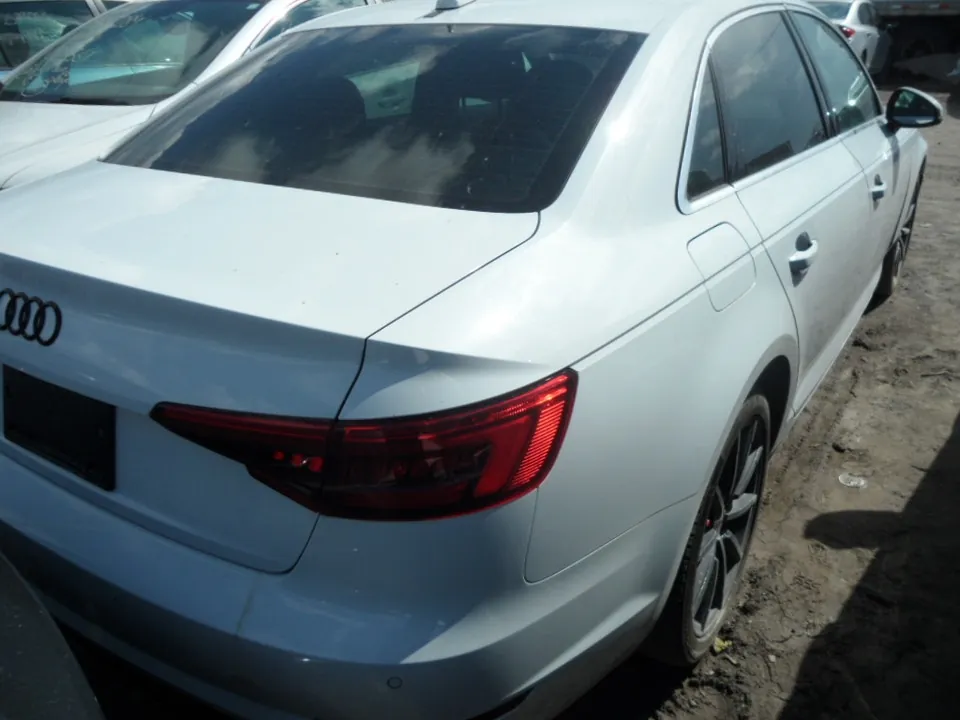 Audi A4 2017 photo 4
