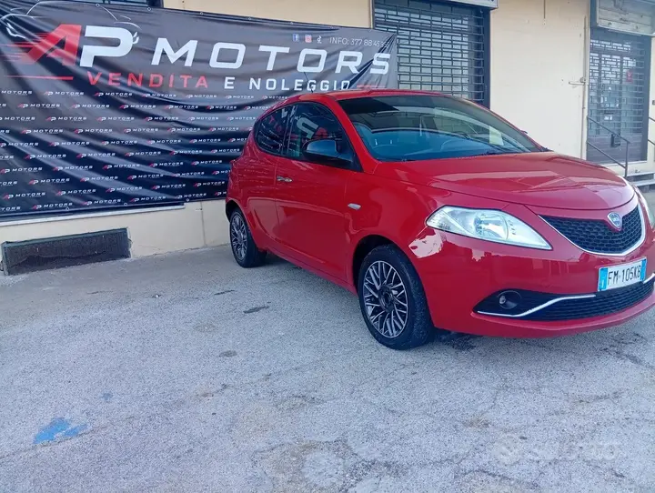 Lancia Ypsilon 2017 photo 2