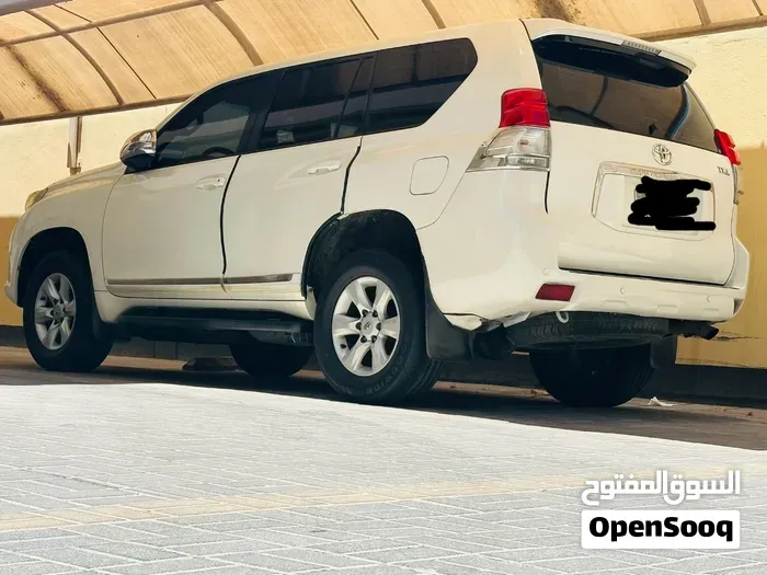 Toyota Land Cruiser Prado 2013 photo 2