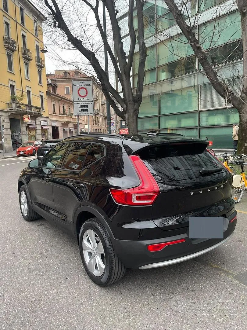Volvo Xc40 2025 photo 3