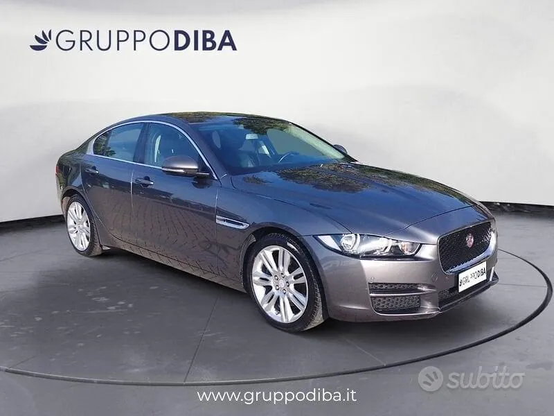 Jaguar Xe 2015 photo 3