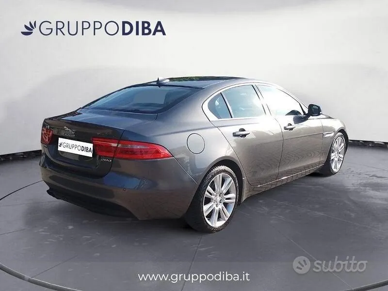 Jaguar Xe 2015 photo 5
