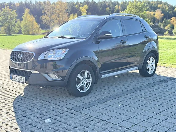 KG Mobility Korando 2011 photo 5