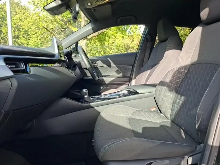 Toyota C-Hr 2021 photo 5
