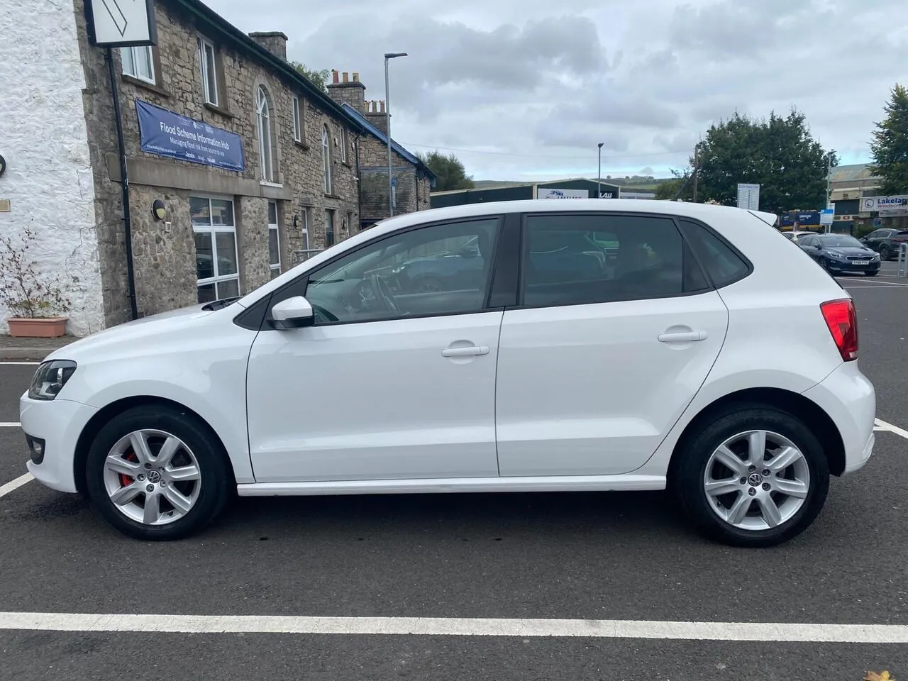 Volkswagen Polo 2013 photo 2