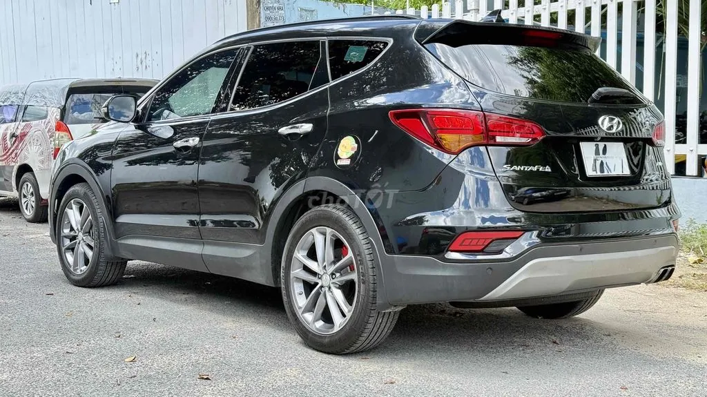 Hyundai Santa Fe 2018 photo 4