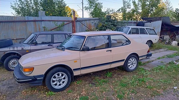 Saab 90 1987 photo 4