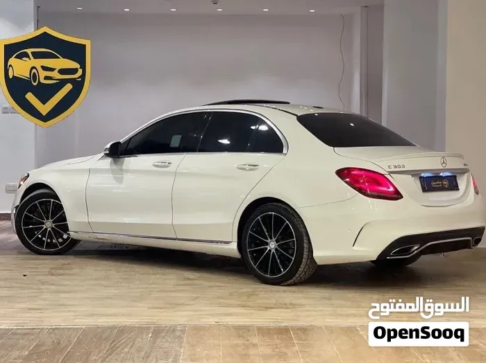 Mercedes-Benz C-Class 2019 photo 3