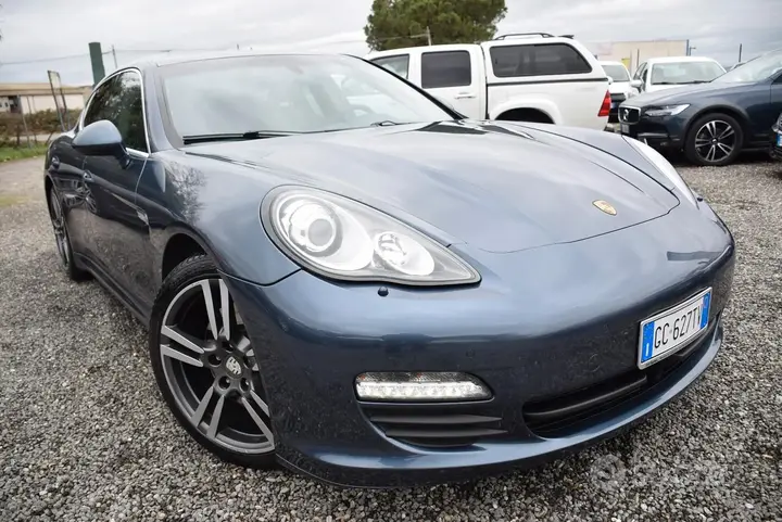 Porsche Panamera 2010 photo 3