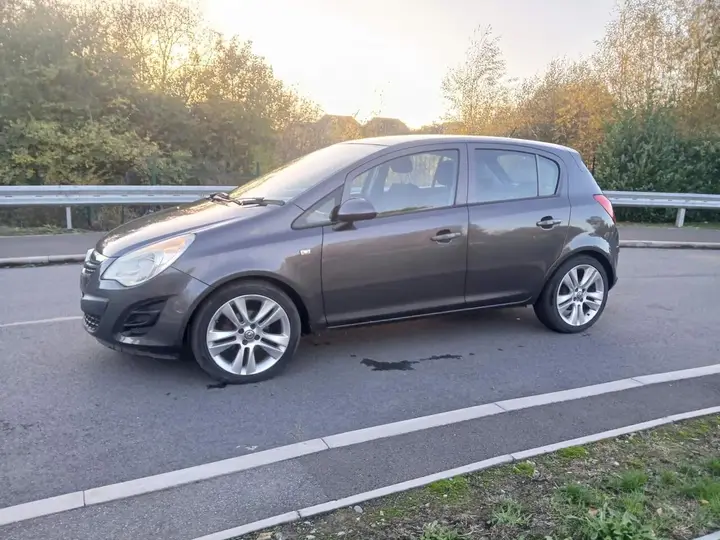 Vauxhall Corsa 2012 photo 5