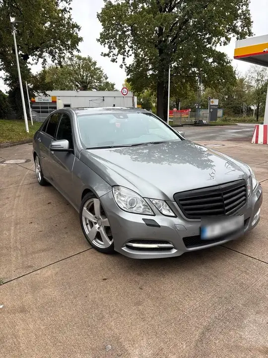 Mercedes-Benz E300