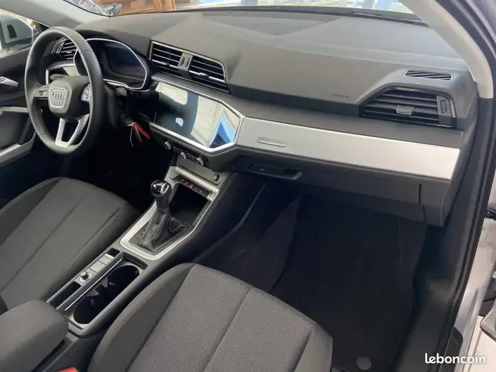 Audi Q3 2021 photo 3