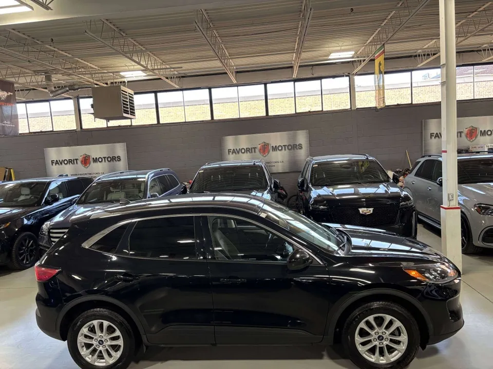 Ford Escape 2021 photo 3