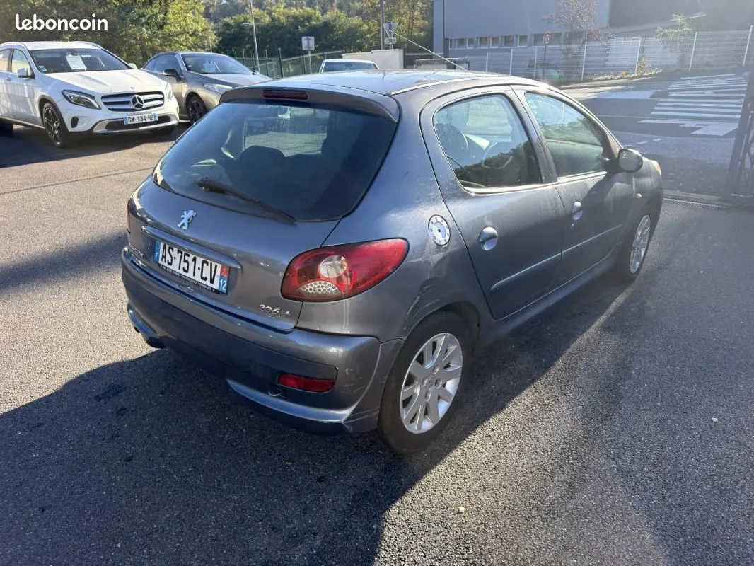 Peugeot 206 2009 photo 3