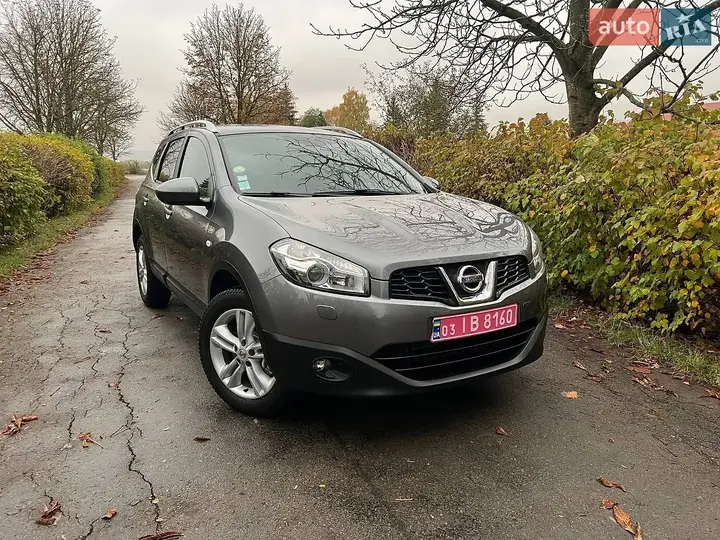 Nissan Qashqai 2012 photo 2