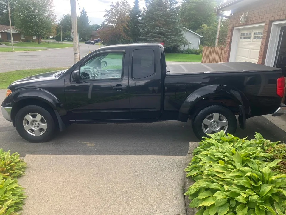 Nissan Frontier 2008 photo 3