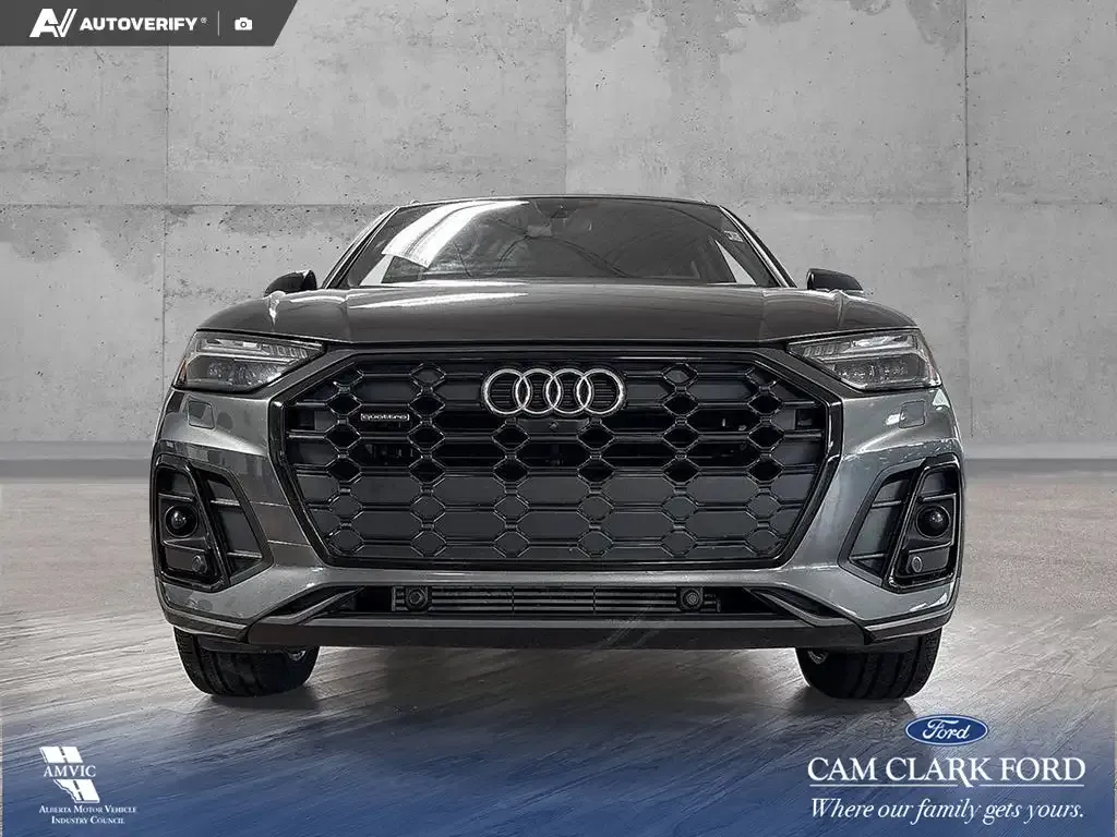 Audi Q5 2023 photo 2