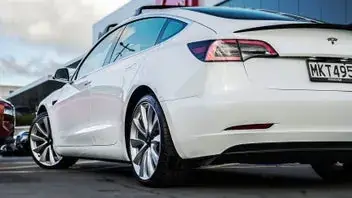 Tesla Model 3 2019 photo 4