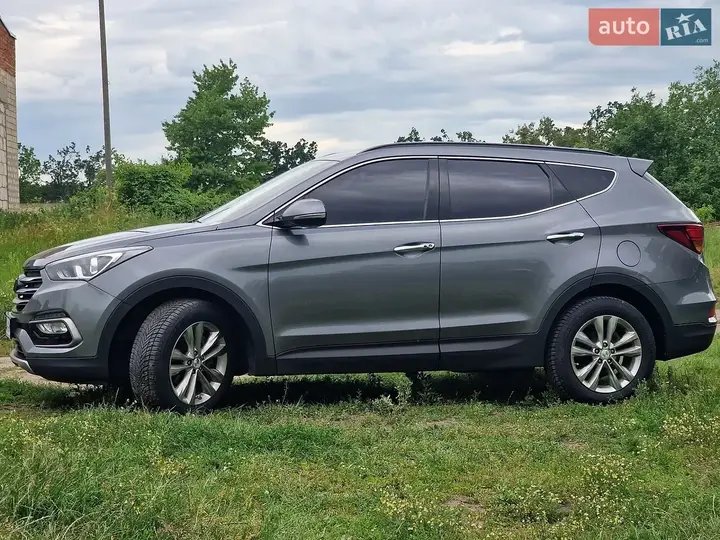 Hyundai Santa Fe 2016 photo 3