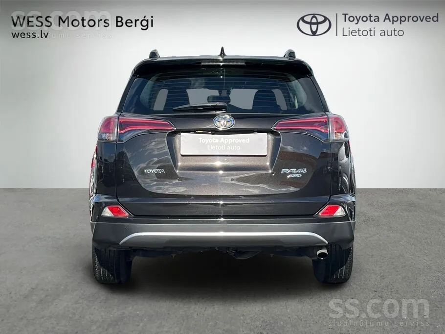 Toyota Rav4 2018 photo 4