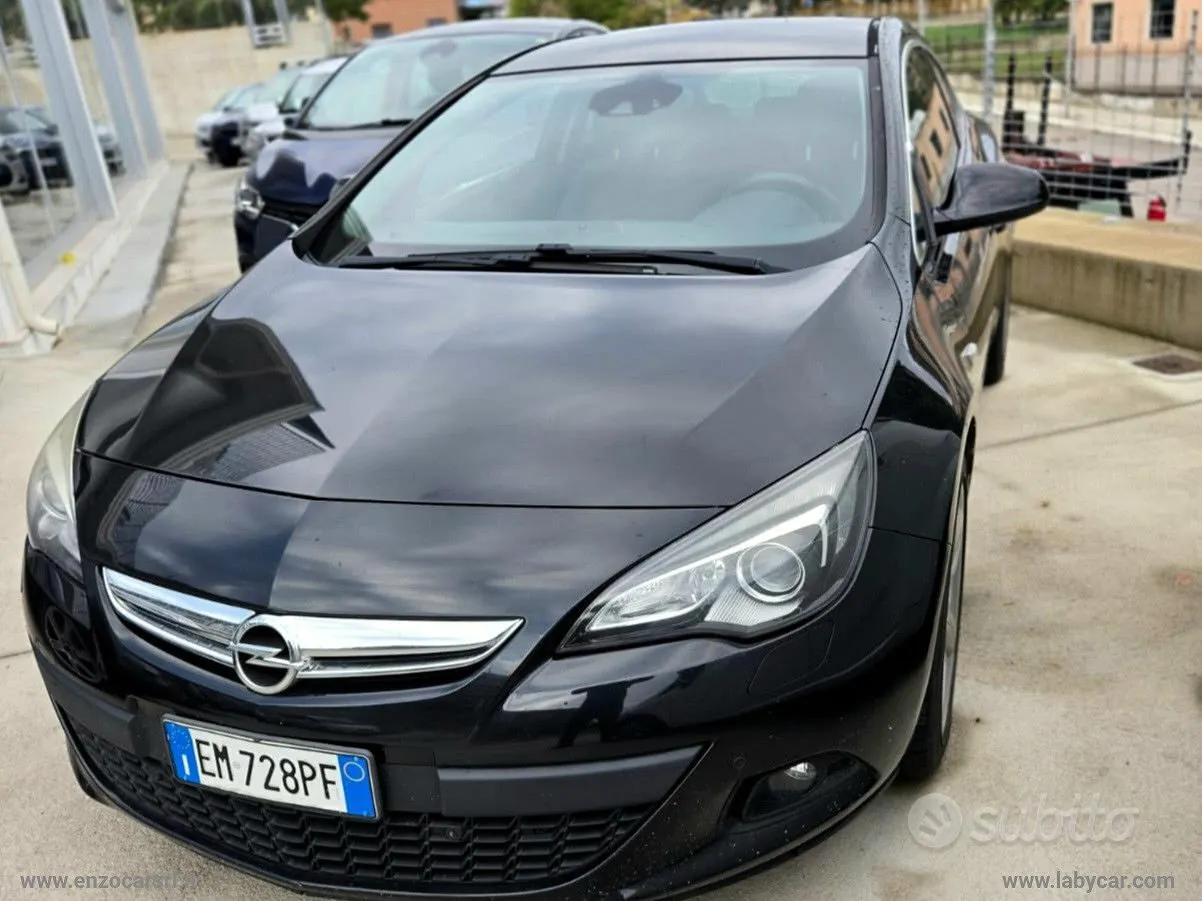 Opel Astra 2012 photo 5