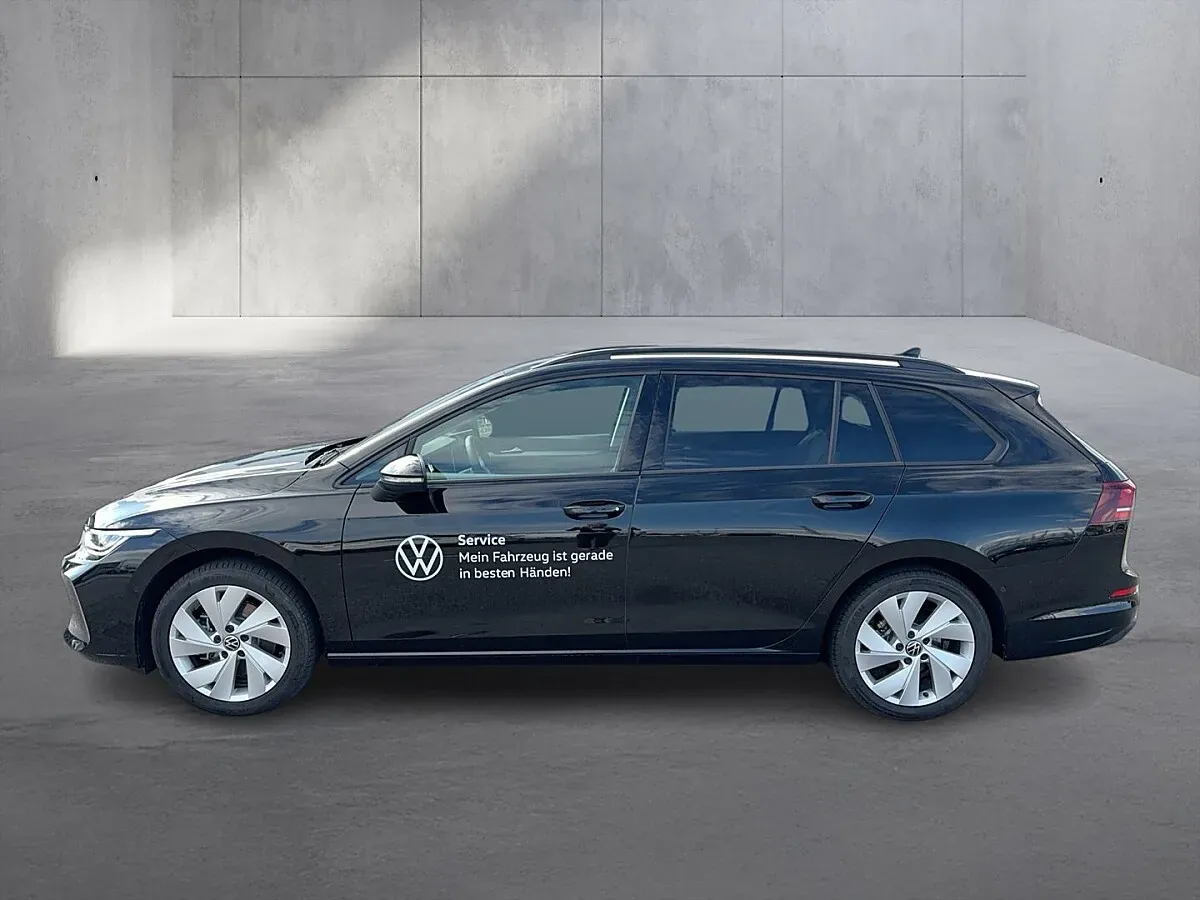 Volkswagen Golf 2026 photo 2