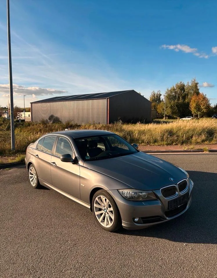 BMW E90
