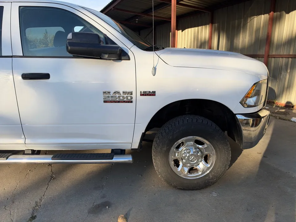 Dodge Ram 2500 2013 photo 2