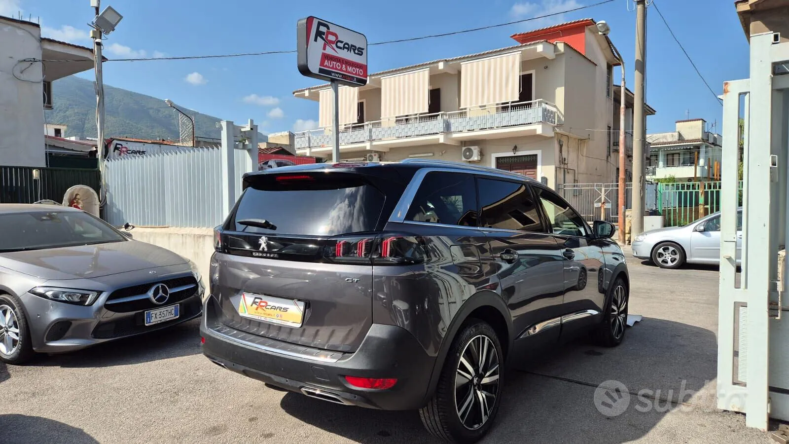 Peugeot 5008 2022 photo 4