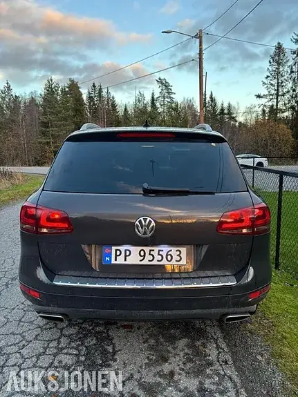 Volkswagen Touareg 2011 photo 5