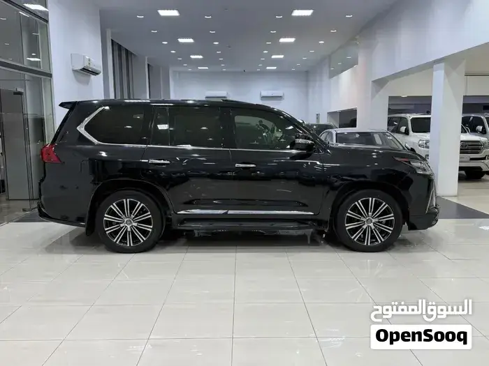 Lexus Lx 570 2018 photo 2