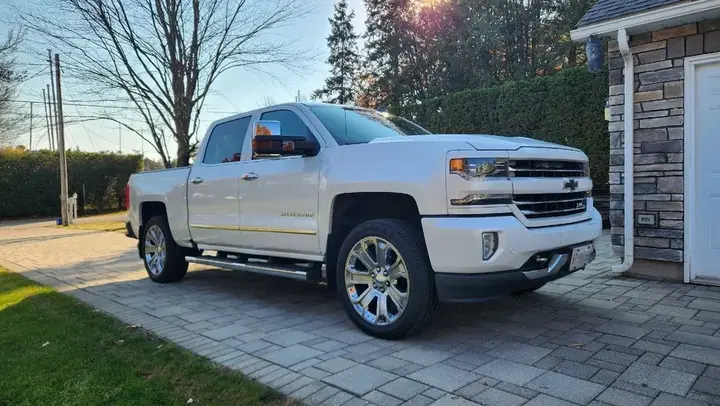 Chevrolet Silverado 1500 2017 photo 2