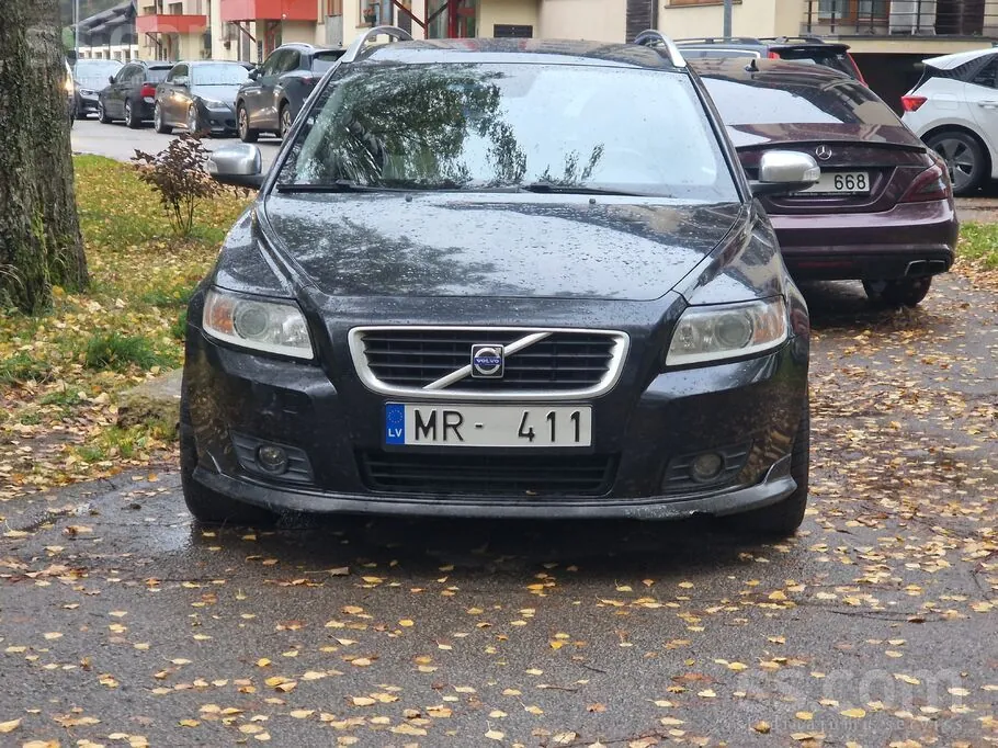 Volvo V50 2009 photo 2