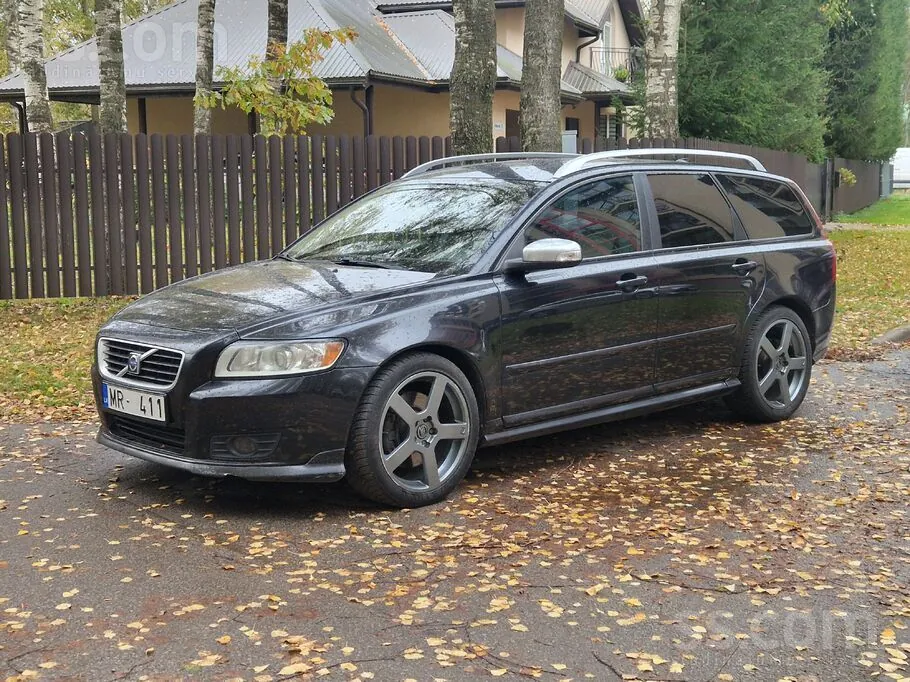 Volvo V50