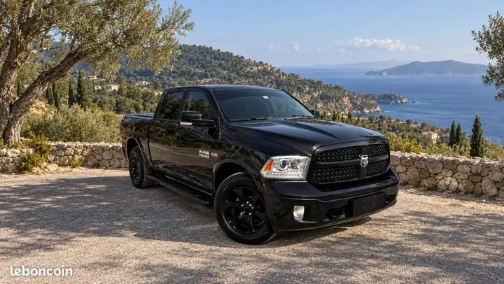 Dodge Ram 1500 2015 photo 2