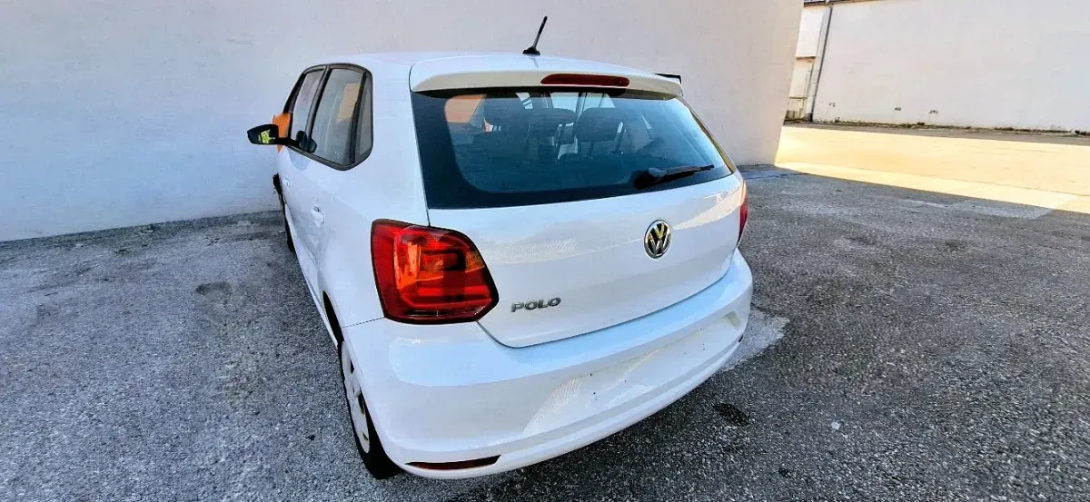 Volkswagen Polo 2016 photo 3